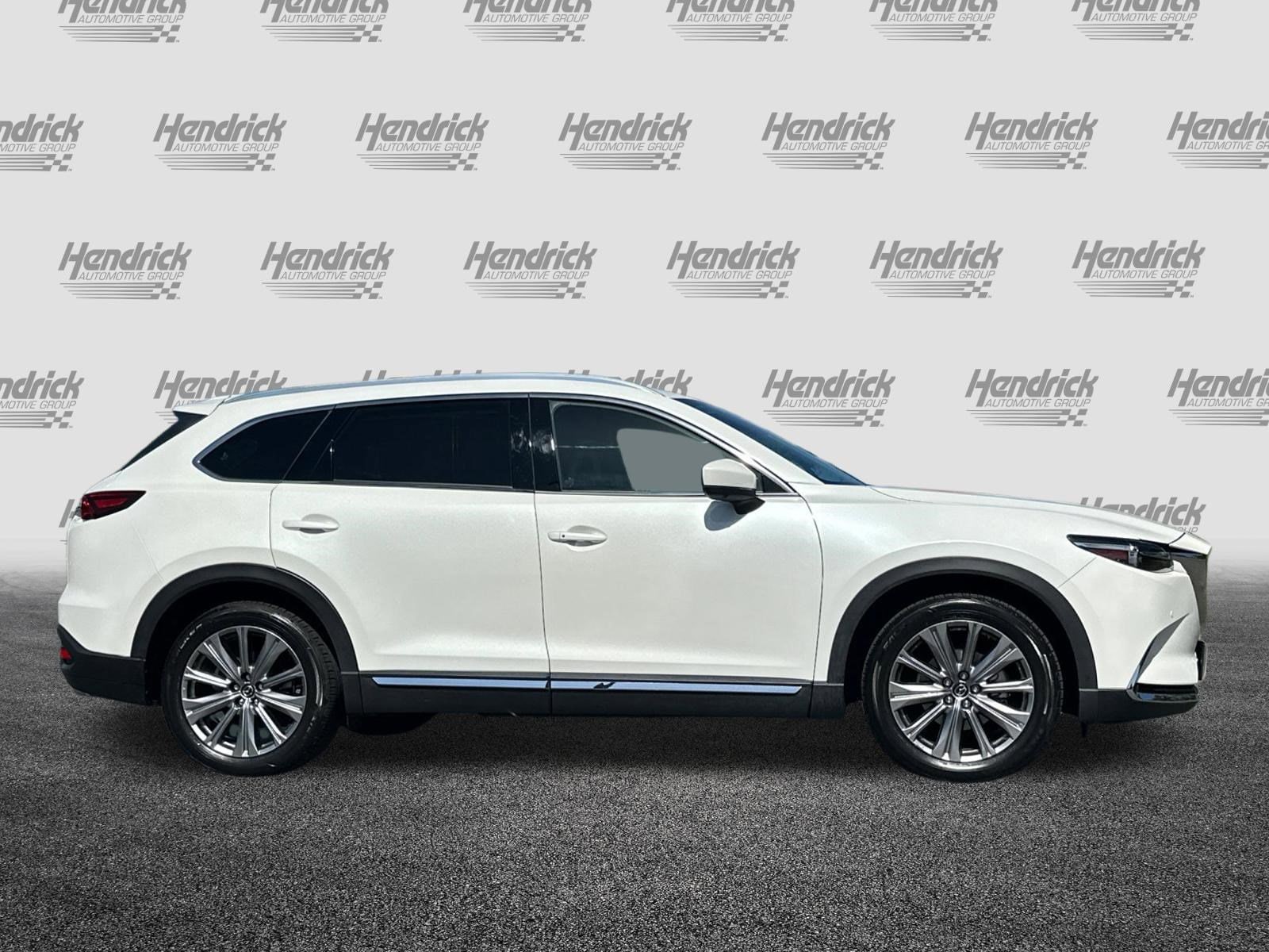 2022 Mazda CX-9 Signature photo 2