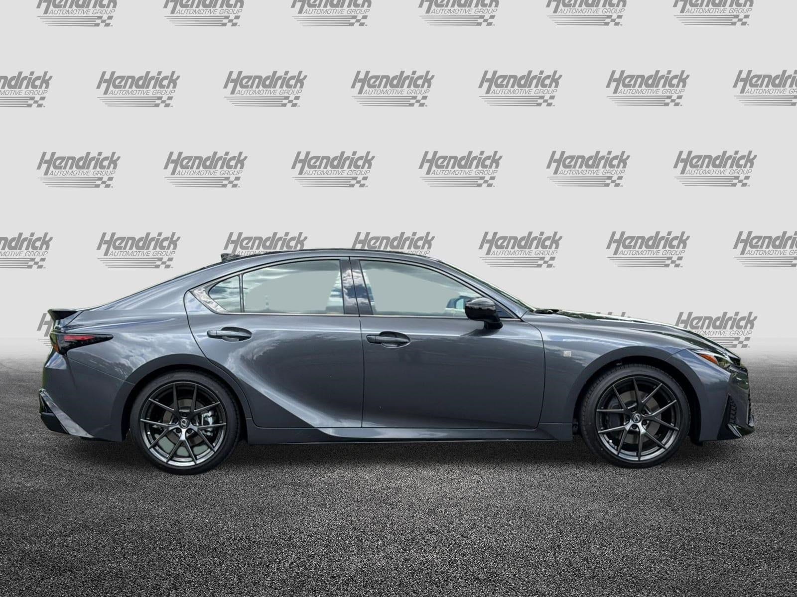 2026 LEXUS IS 350 F SPORT Design photo 2