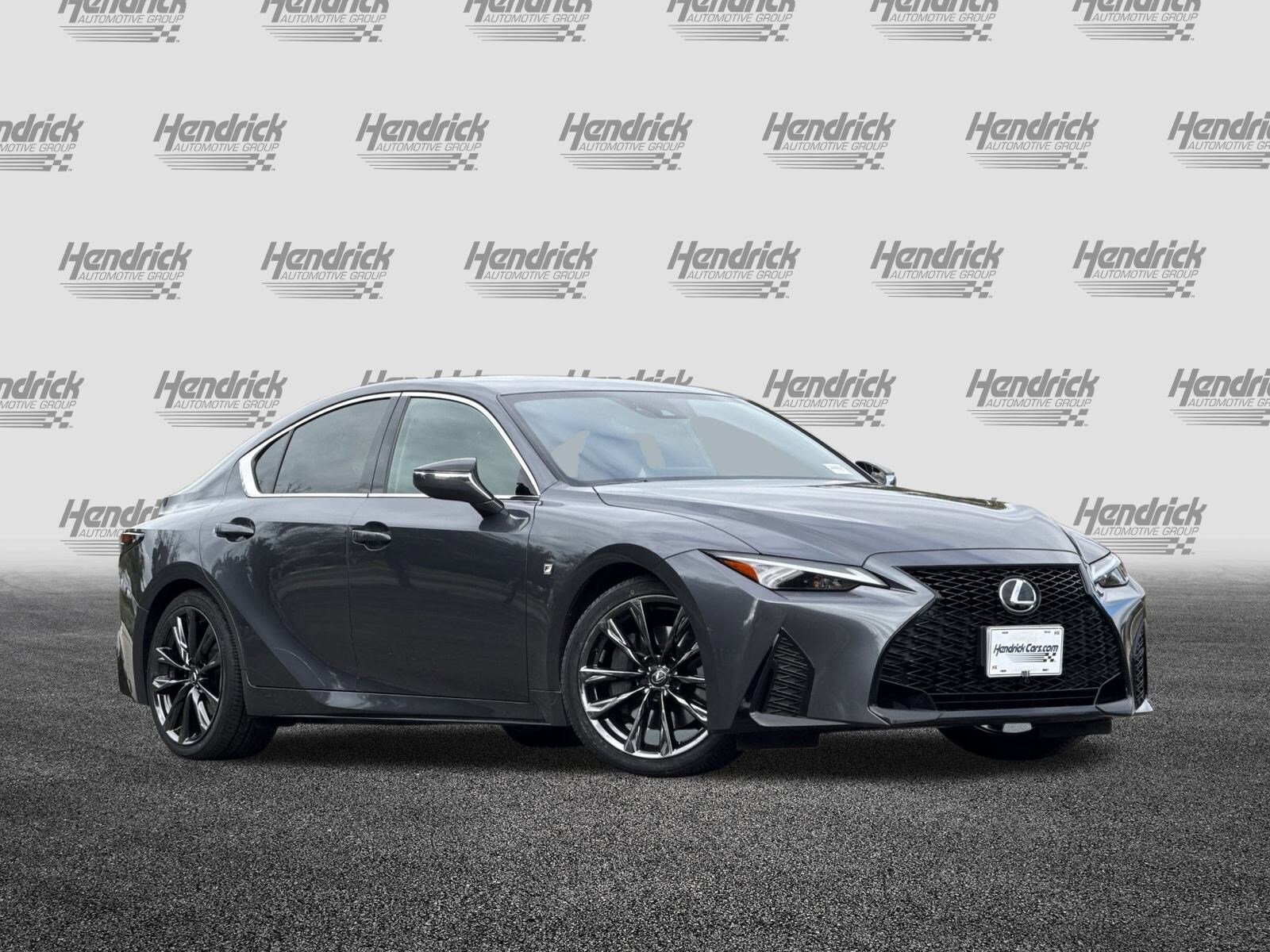 2023 Lexus IS 350 F SPORT photo 2
