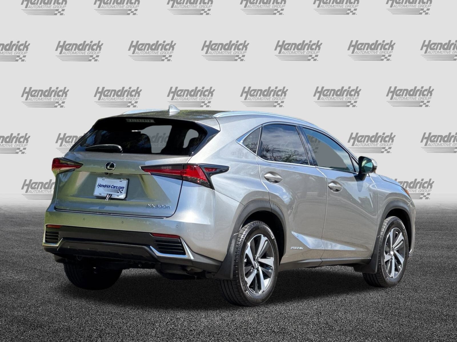 2020 Lexus NX 300h Premium photo 3