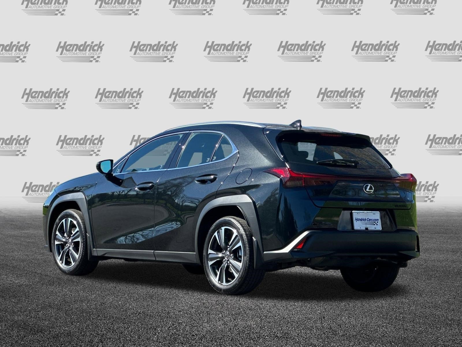 2025 LEXUS UX 300h 300h photo 5