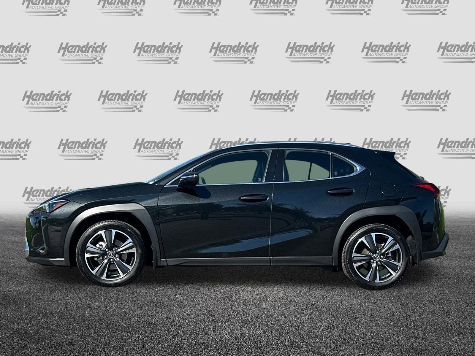 2025 LEXUS UX 300h 300h photo 6