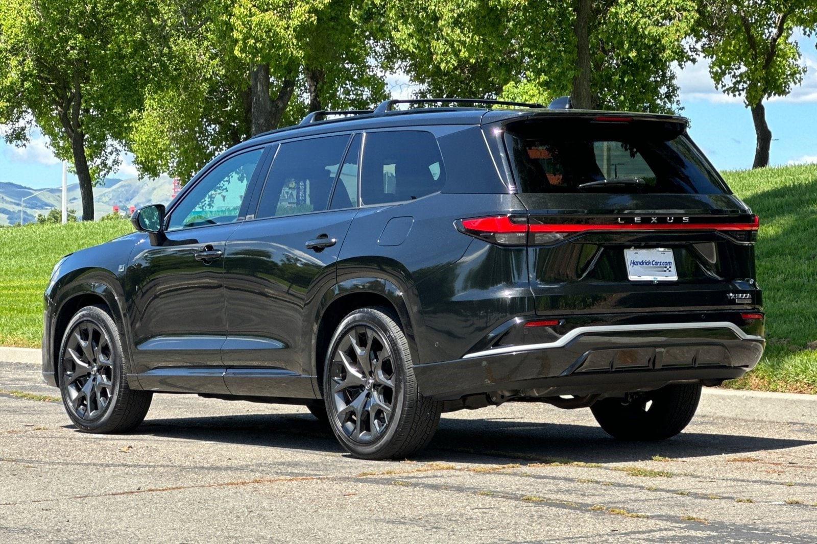 2025 LEXUS TX 500h F SPORT Premium photo 5