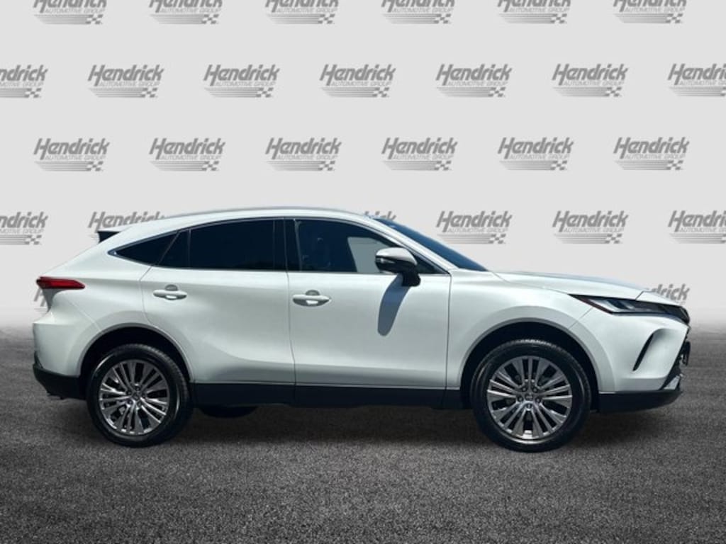 Used 2023 Toyota Venza XLE SUV