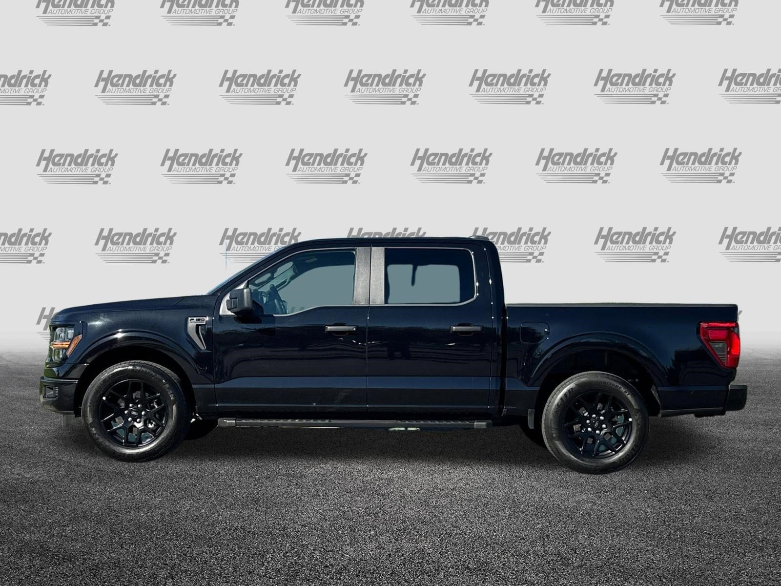2025 Ford F-150 STX SuperCrew photo 6