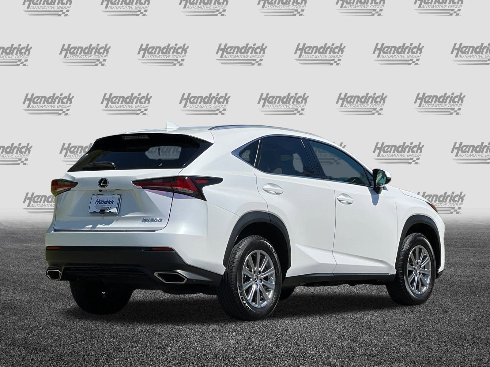 2021 Lexus NX 300 photo 4