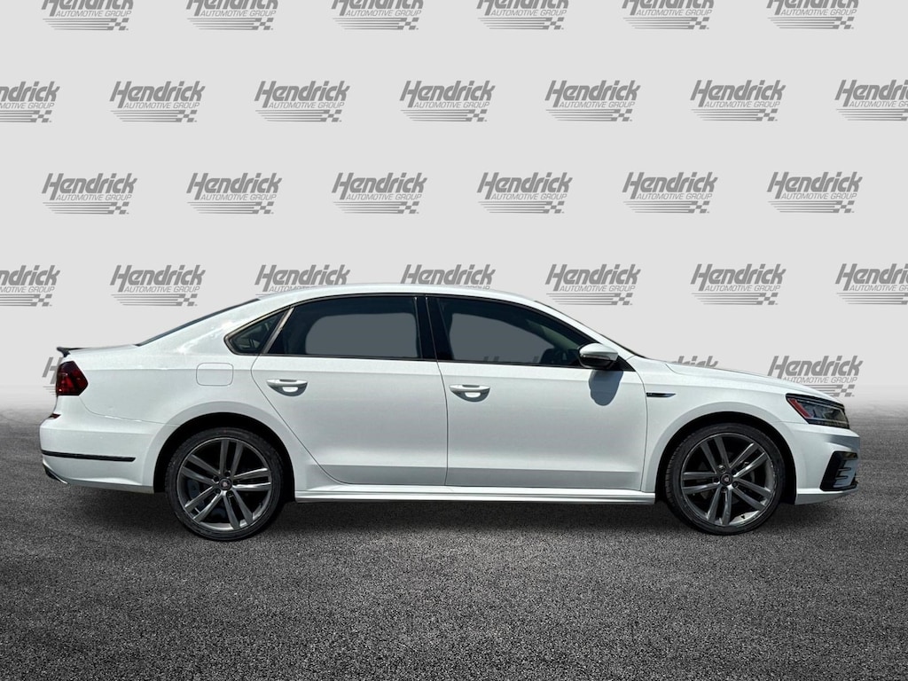 Used 2018 Volkswagen Passat R-Line Sedan