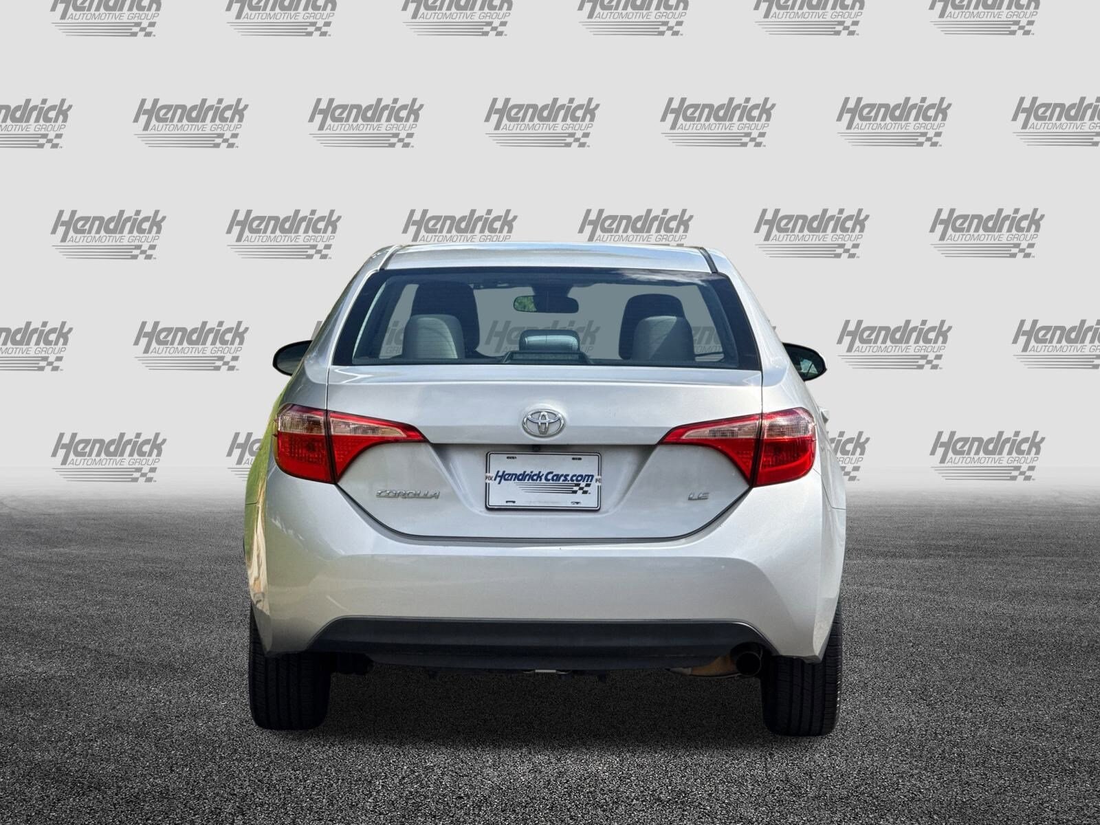 2017 Toyota Corolla LE photo 4