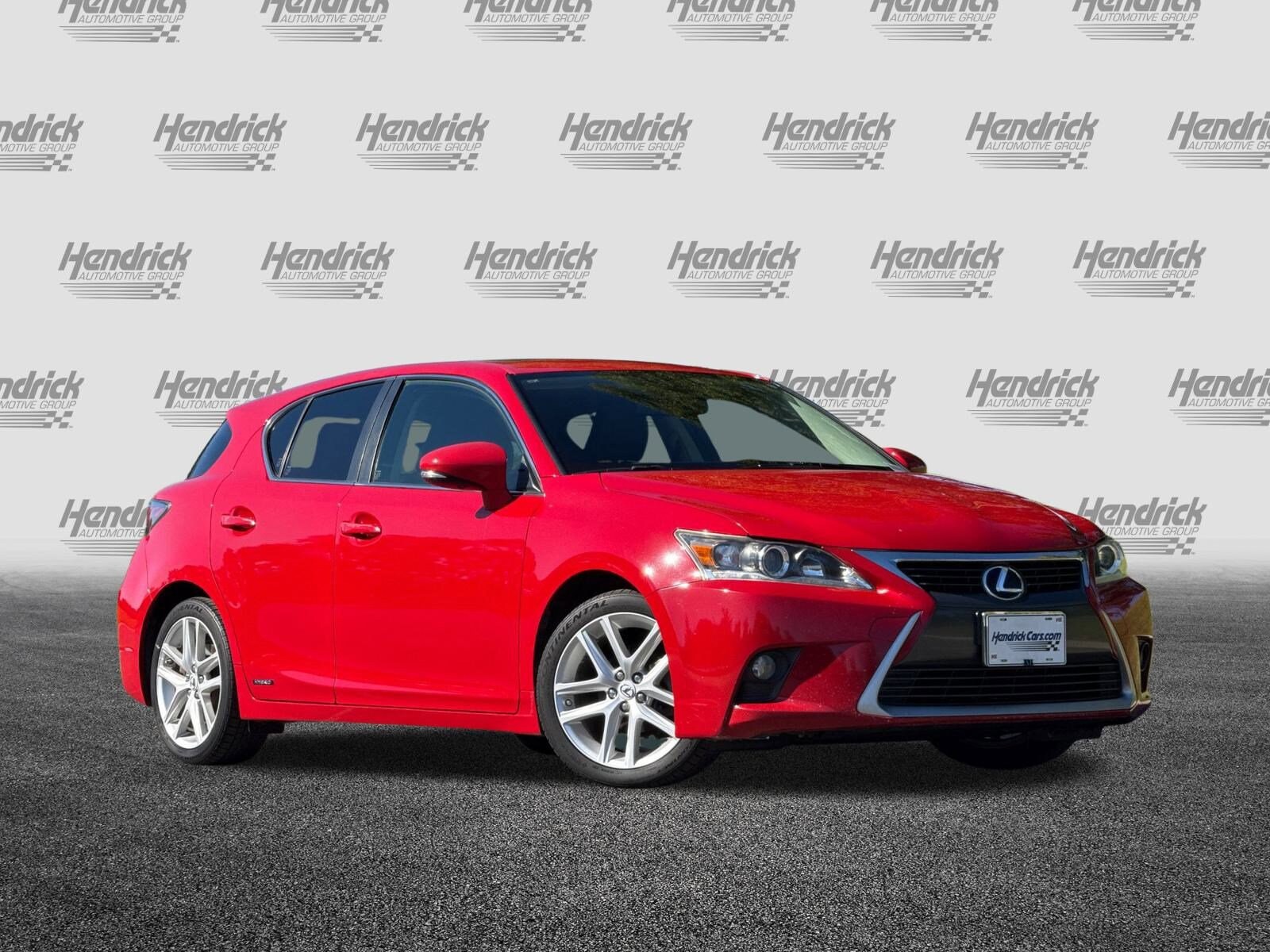 2014 Lexus CT 200h photo 2