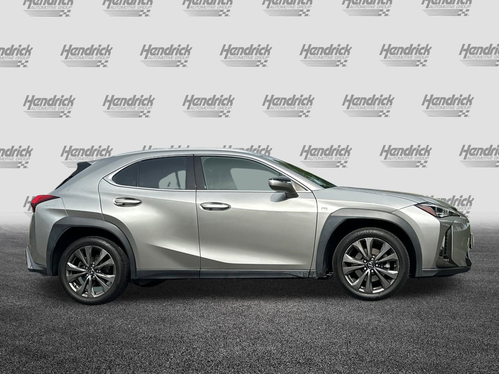 2019 LEXUS UX 200 F SPORT photo 2