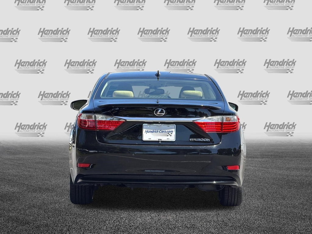 Used 2015 Lexus ES 300h Hybrid Sedan