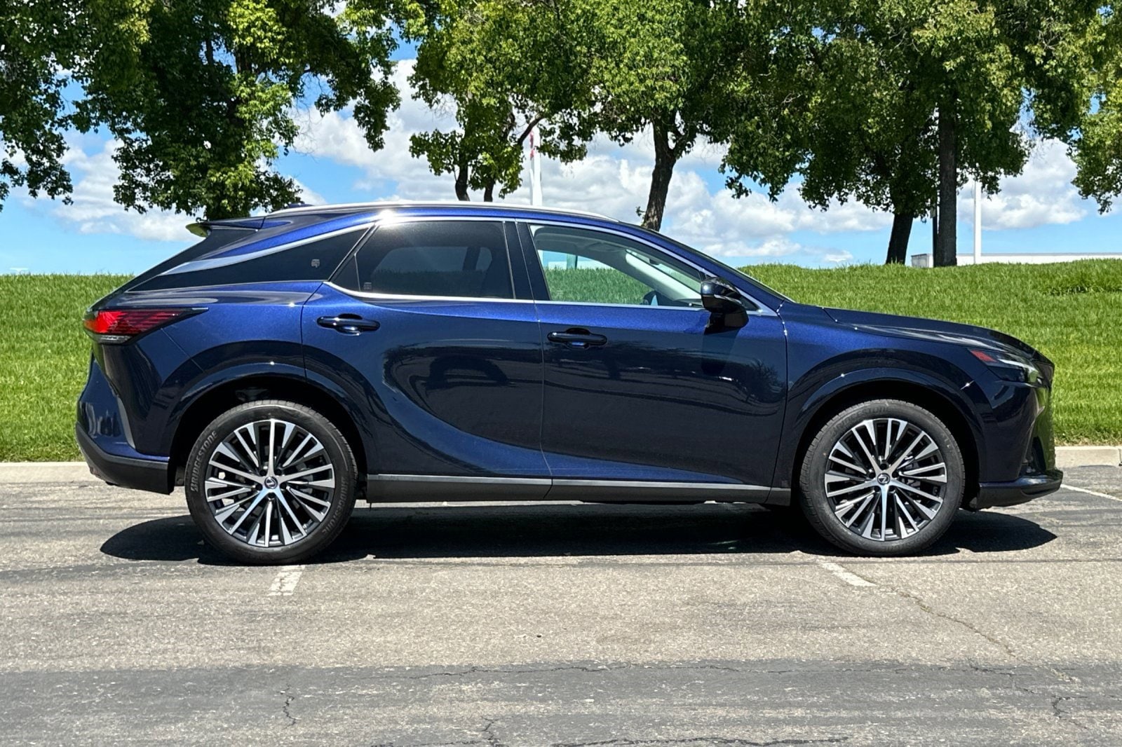 2024 LEXUS RX 350 Premium Plus photo 2