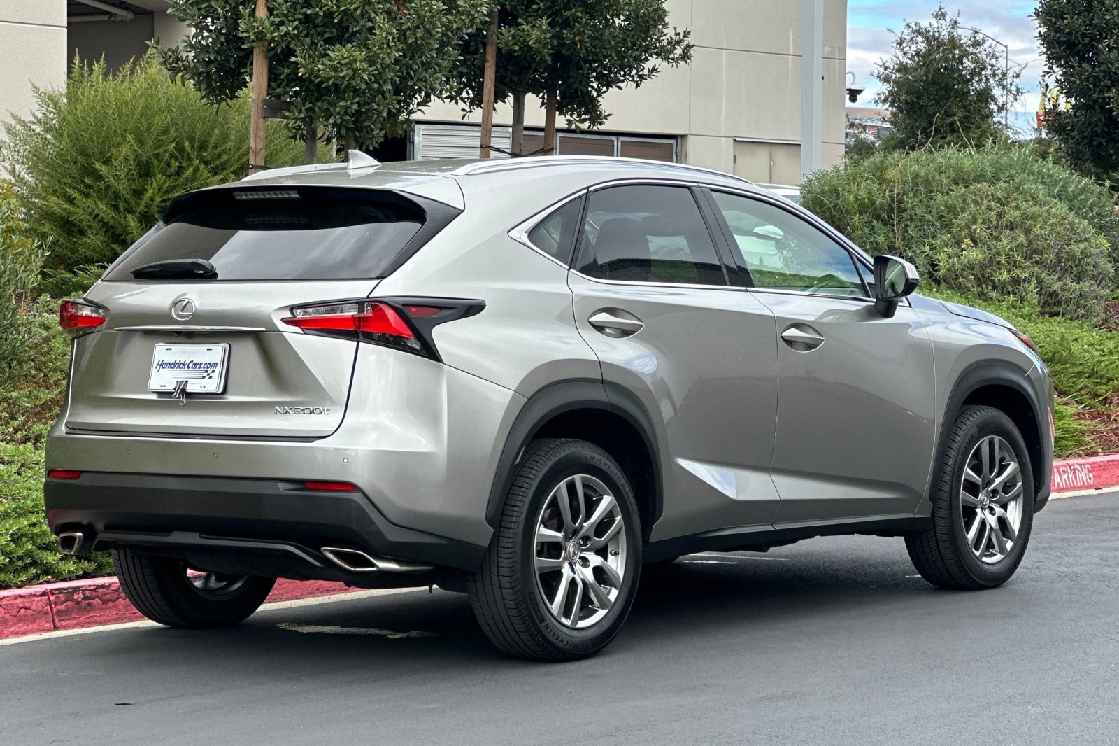 2016 Lexus NX 200t AWD photo 4