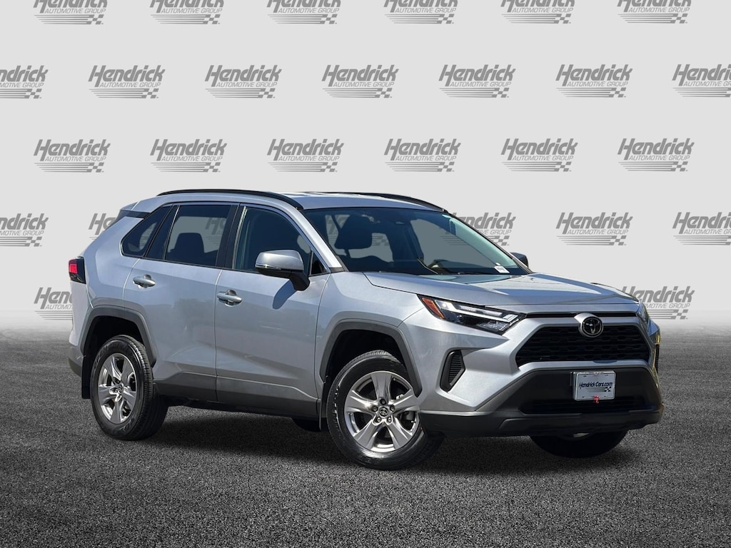 Used 2022 Toyota RAV4 XLE SUV