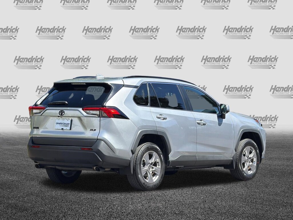 Used 2022 Toyota RAV4 XLE SUV