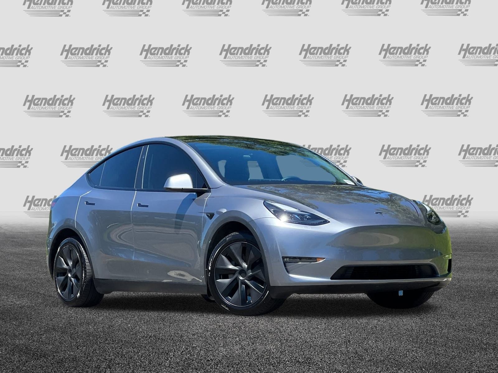 Used 2025 Tesla Model Y Long Range with VIN 7SAYGAEE9SF265256 for sale in Northfield, Minnesota