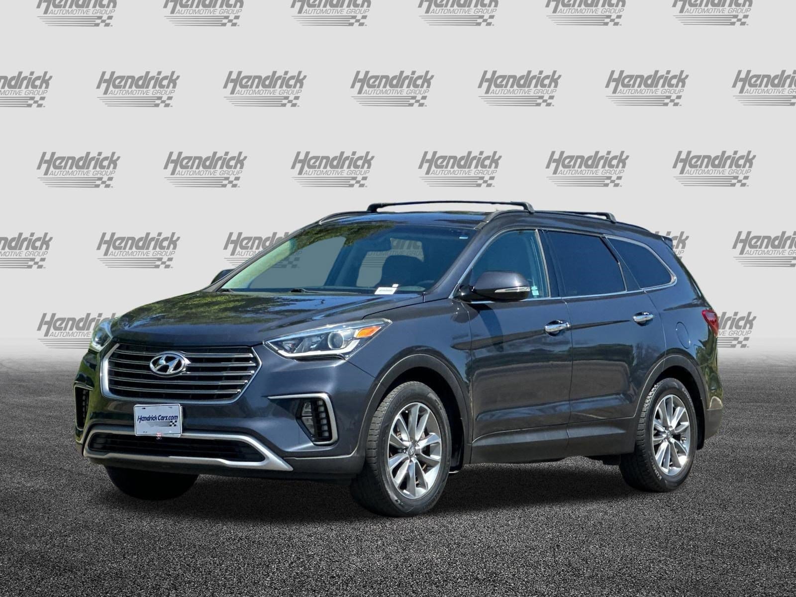 2018 Hyundai Santa Fe SE photo 3