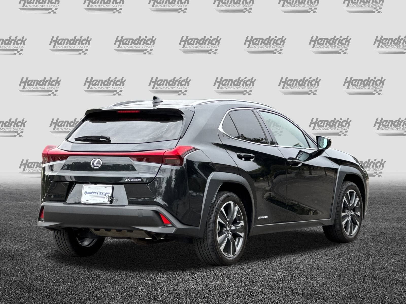 2020 Lexus UX 250h photo 4