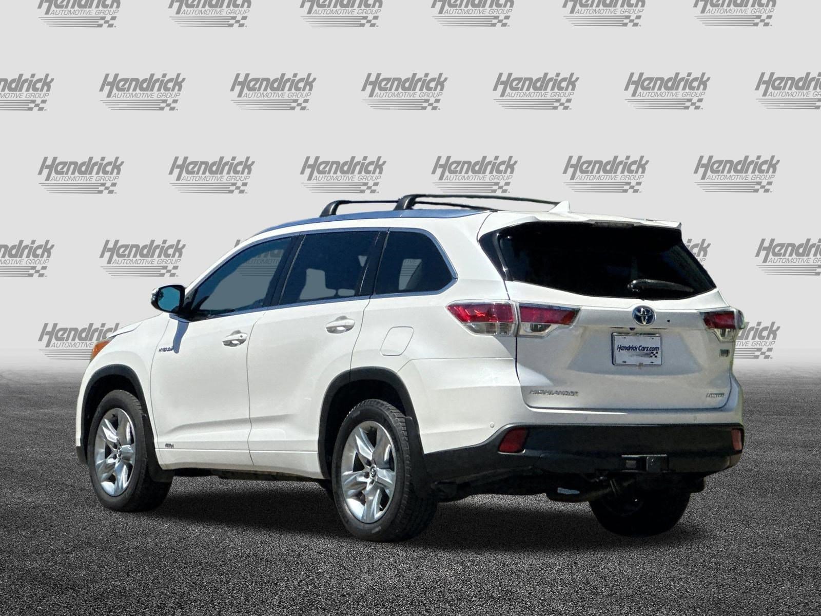 2016 Toyota Highlander Hybrid Limited Platinum photo 5