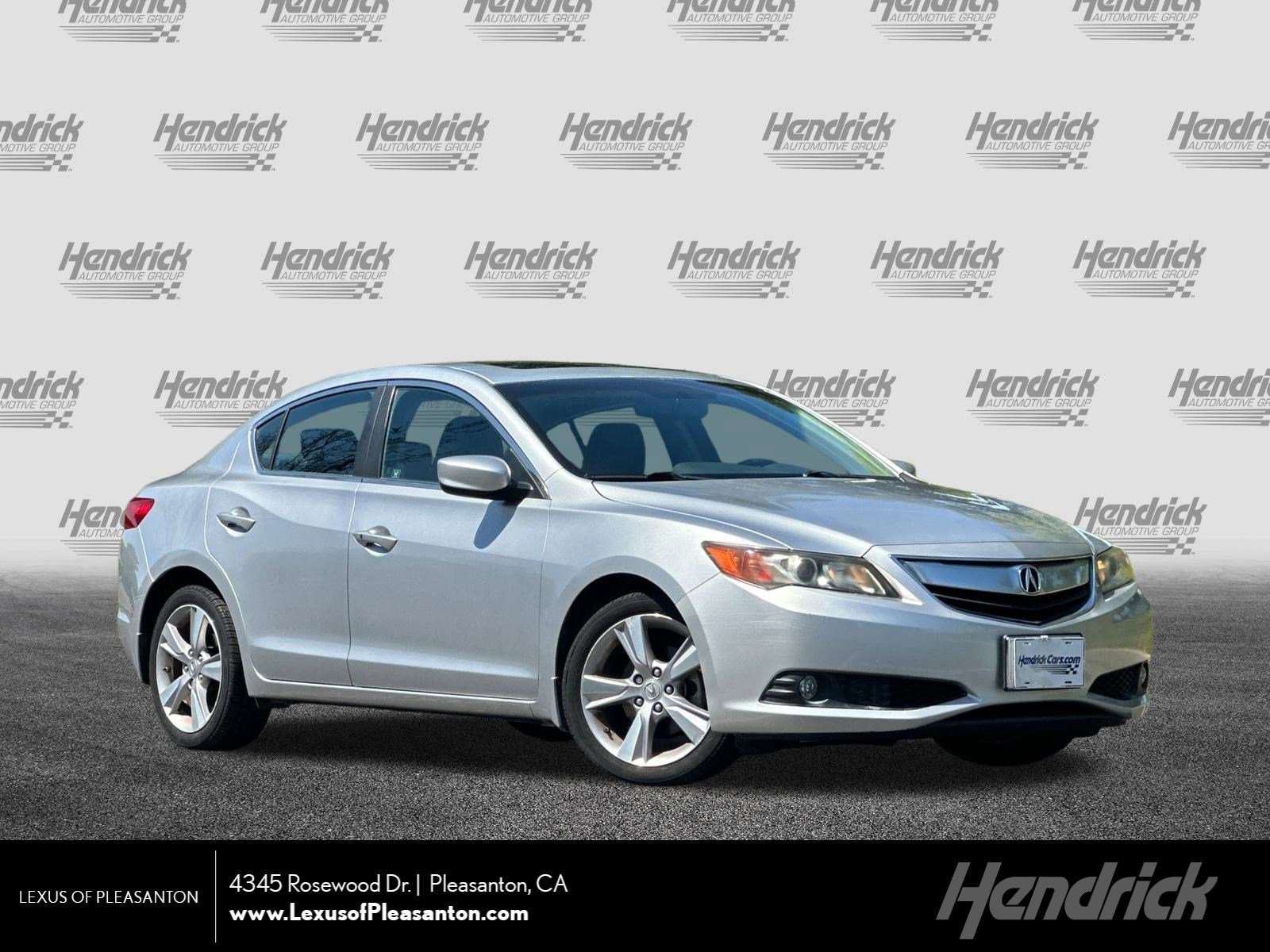 2013 Acura ILX Premium's photo