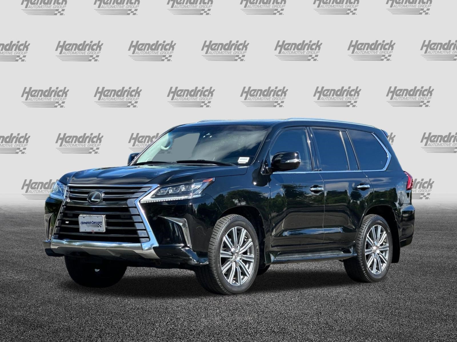 2017 LEXUS LX 570 photo 3