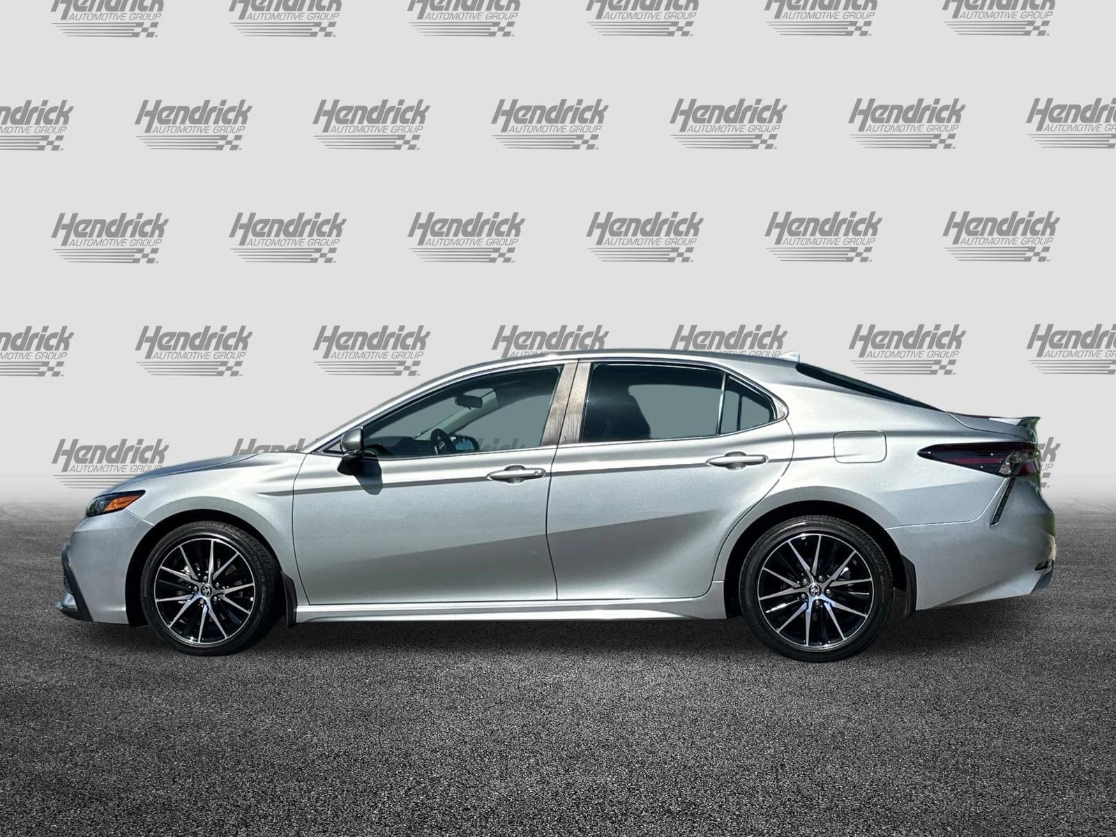 2024 Toyota Camry SE photo 6