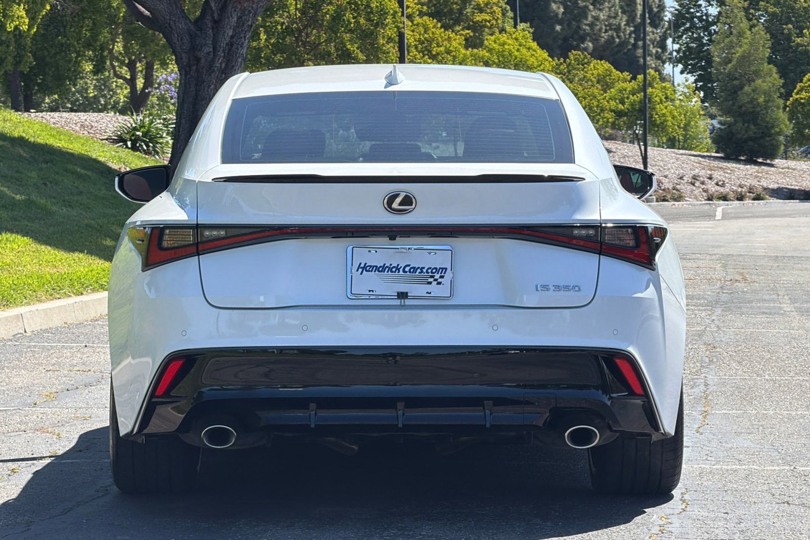 2023 LEXUS IS 350 F SPORT photo 4