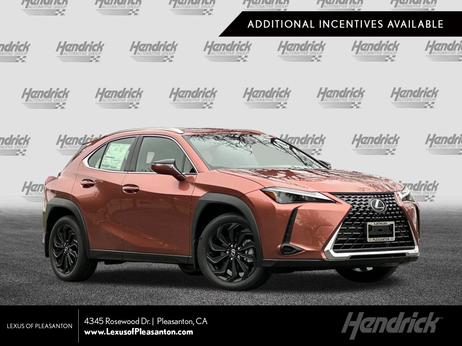 2025 Lexus UX Hybrid 300h's photo