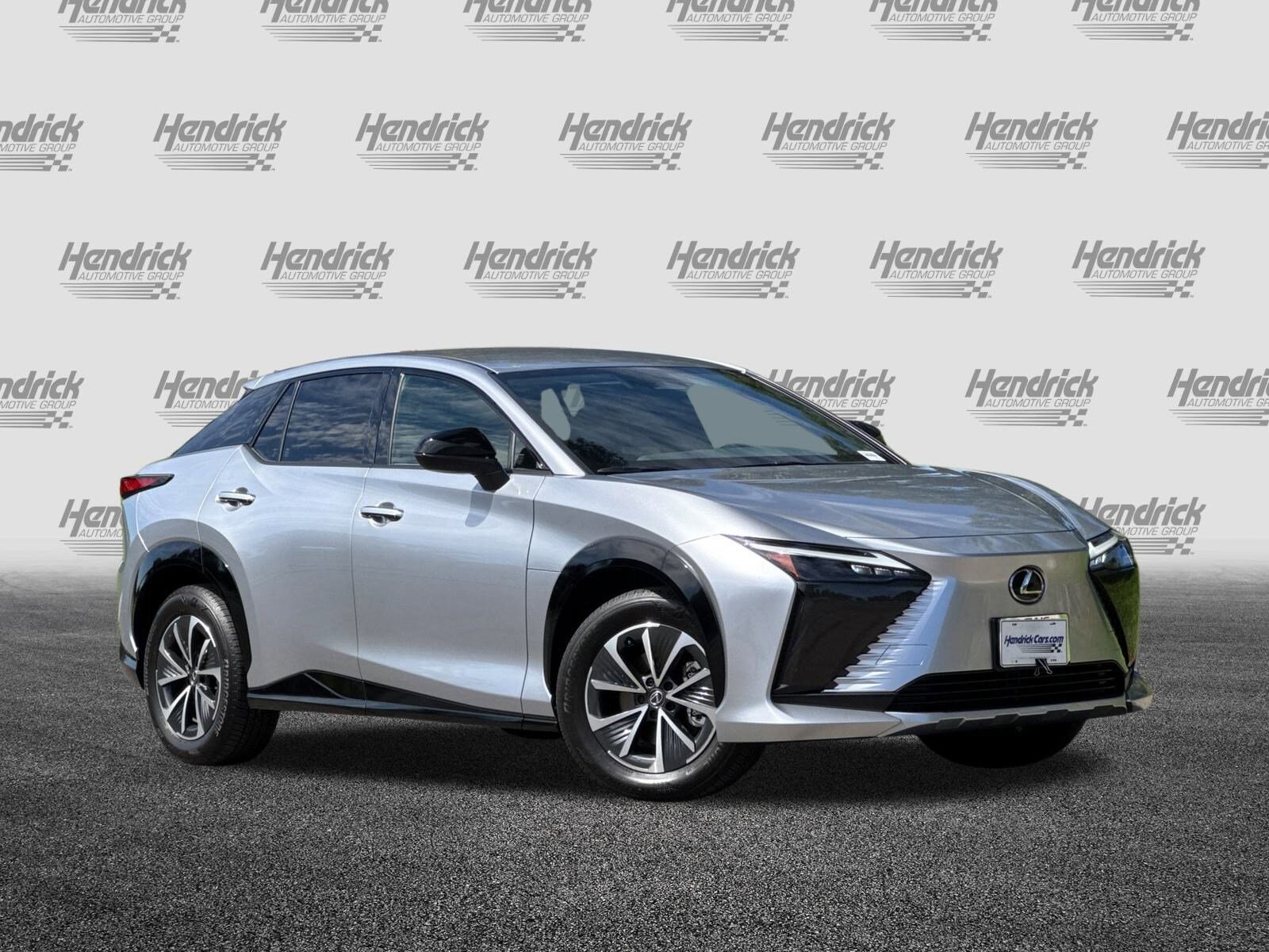 2025 Lexus RZ 450e photo 2