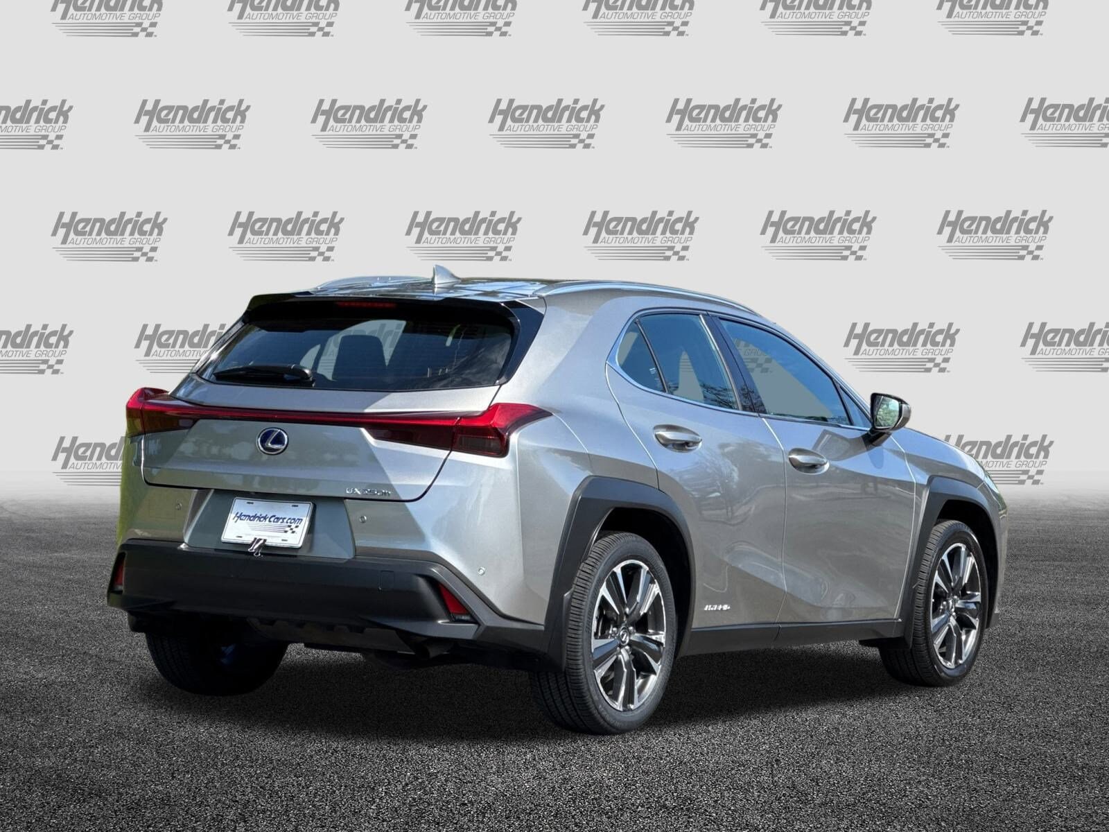 2020 Lexus UX 250h Premium photo 4