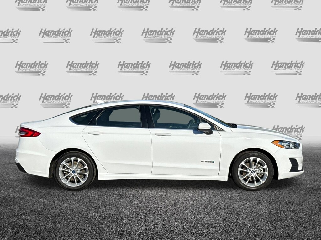 Used 2019 Ford Fusion Hybrid SE Sedan