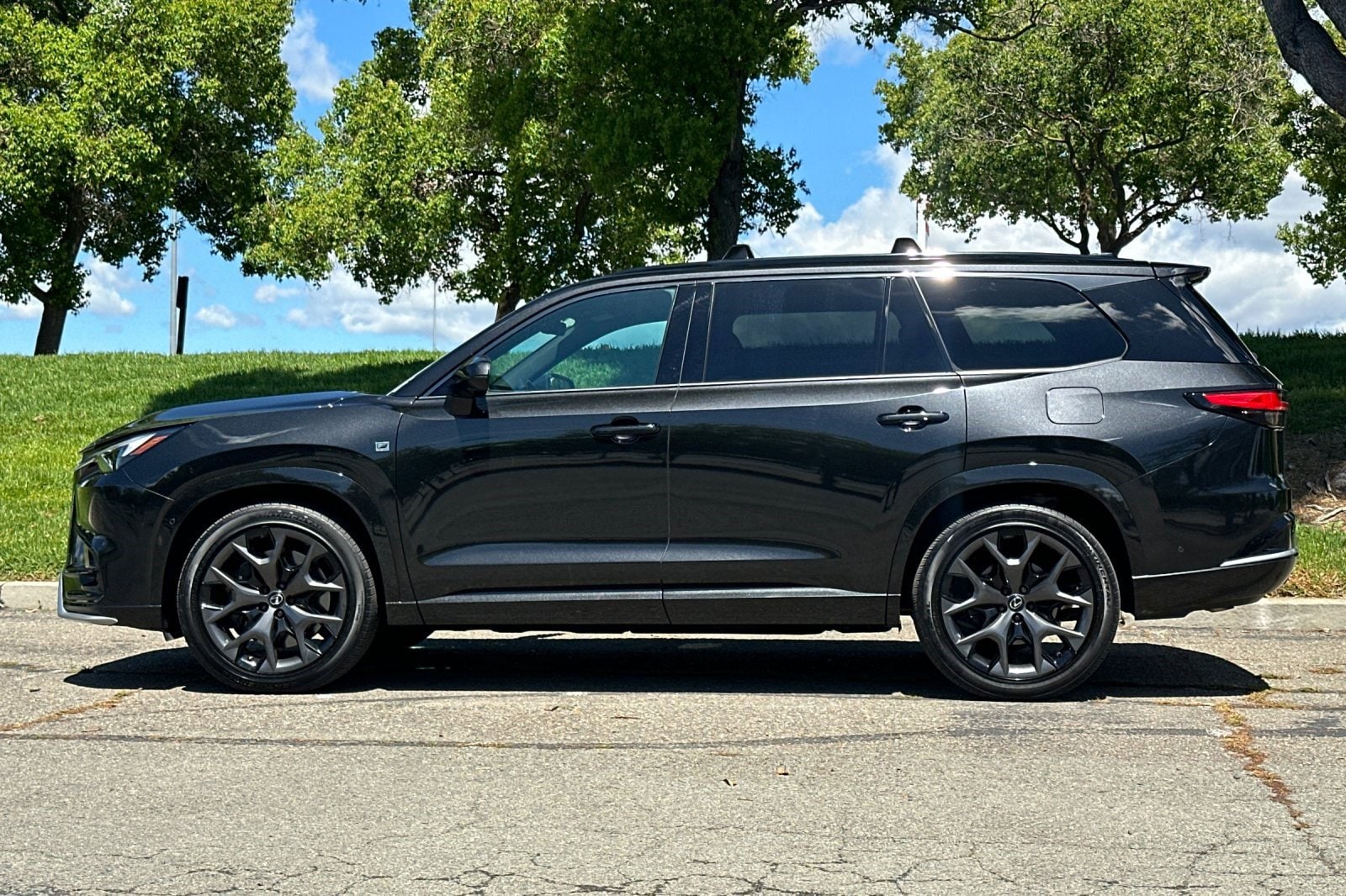 2025 LEXUS TX 500h F SPORT Premium photo 6