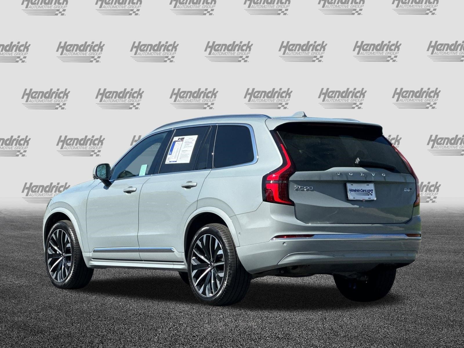2026 Volvo XC90 Plus photo 5
