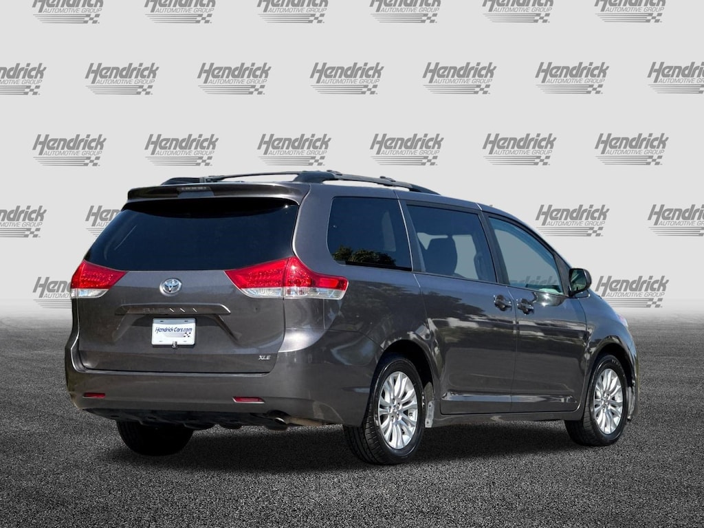 Used 2013 Toyota Sienna XLE Van