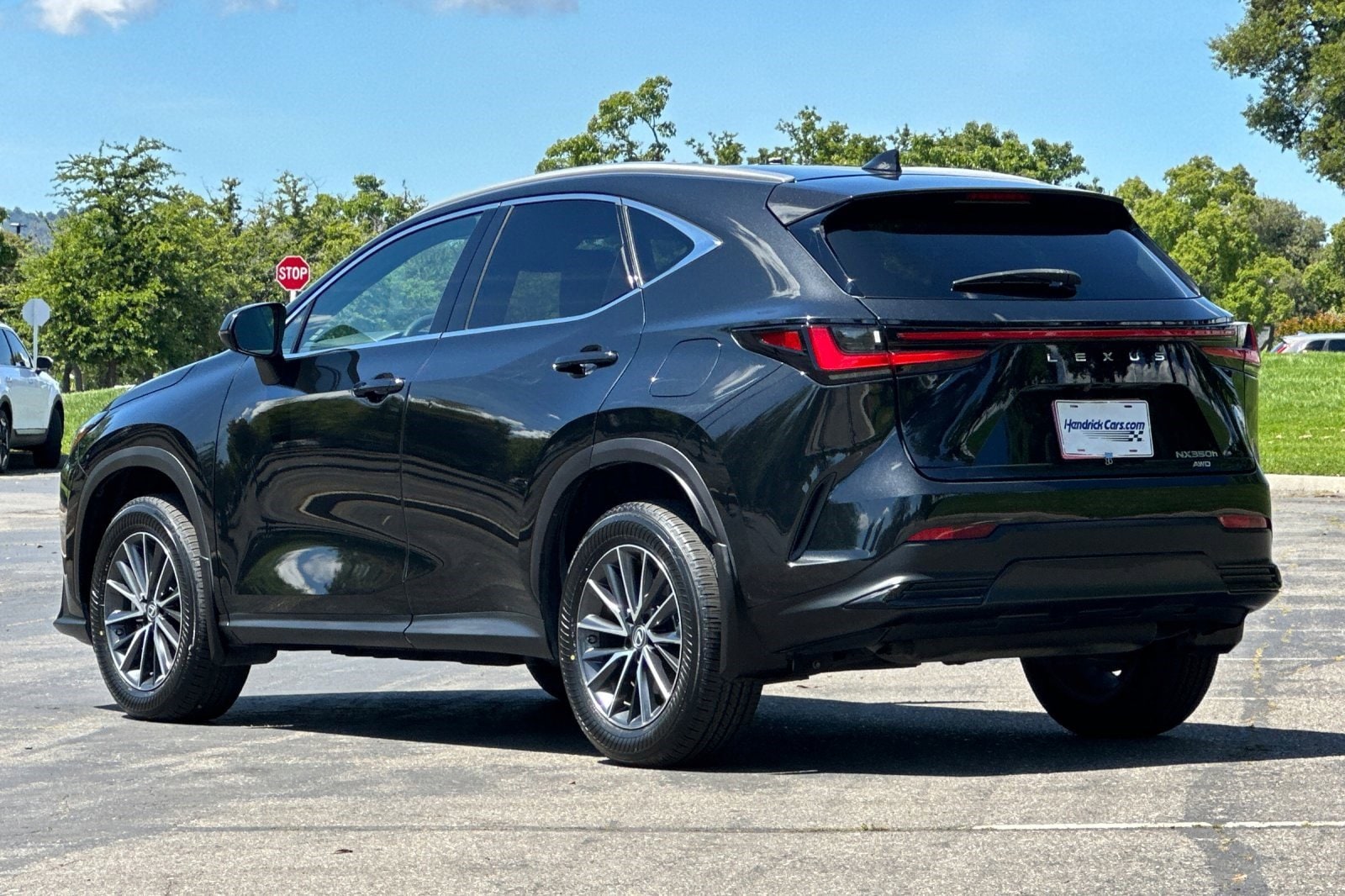 2022 LEXUS NX 350h photo 5