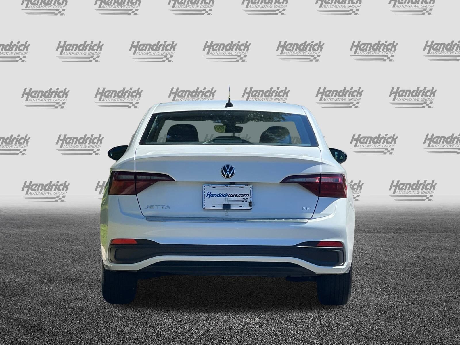 2023 Volkswagen Jetta SE photo 4
