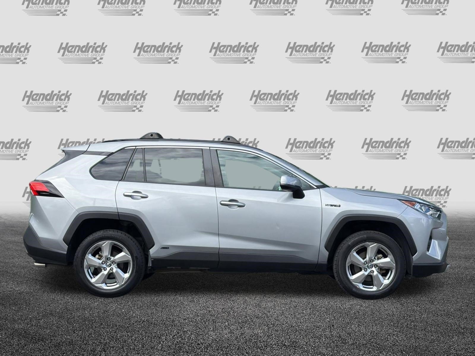 2019 Toyota RAV4 Hybrid Limited photo 2