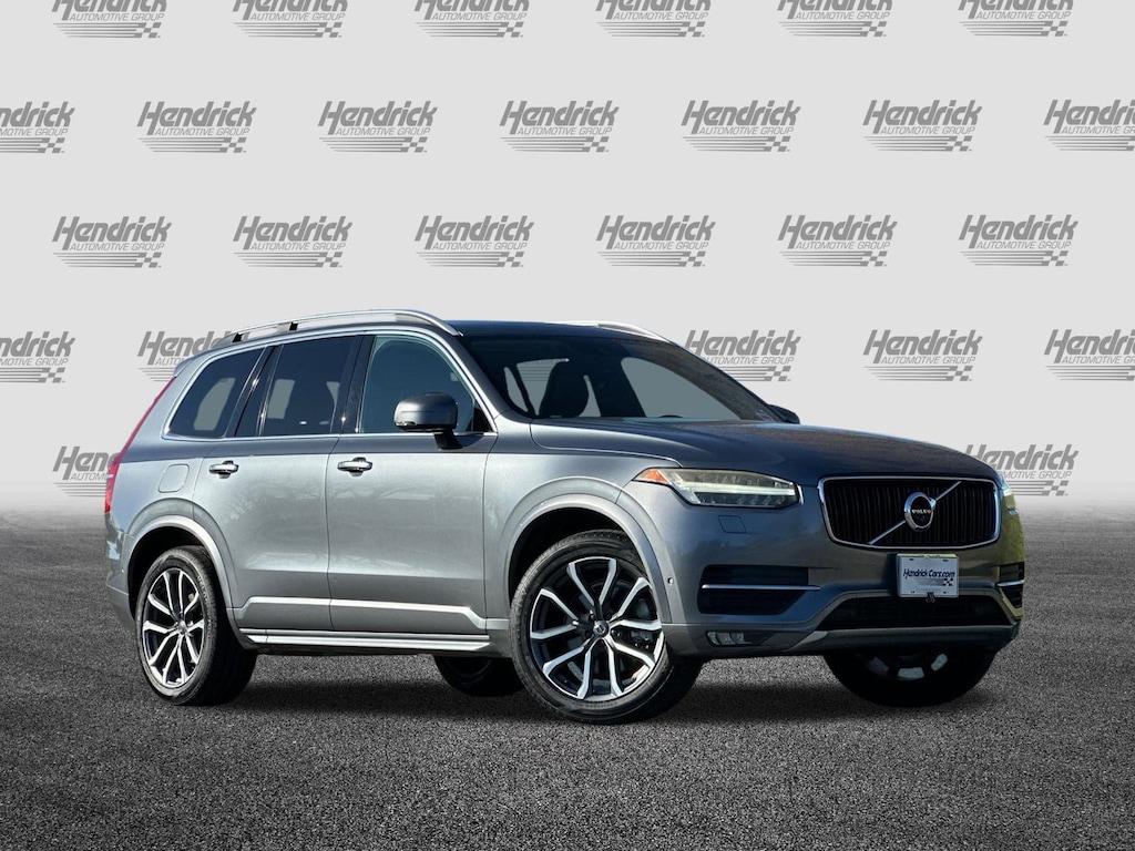 Used 2016 Volvo XC90 T6 Momentum SUV