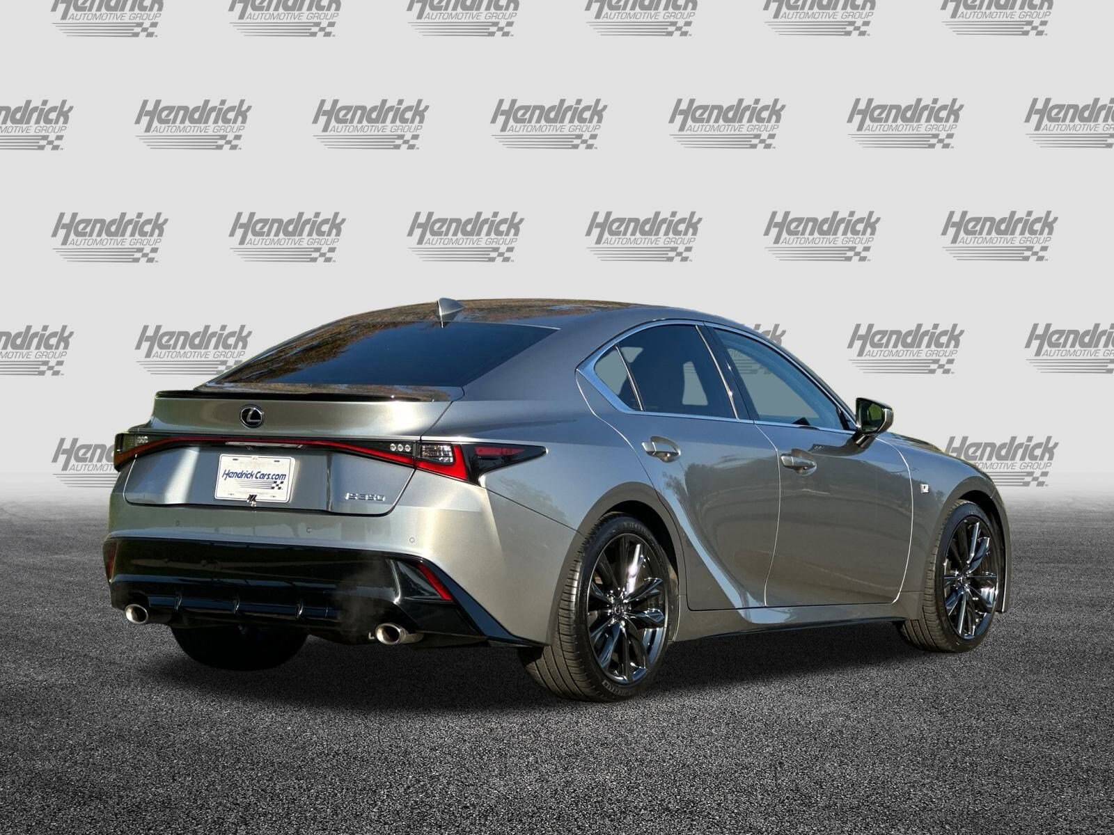 2022 Lexus IS F SPORT photo 4