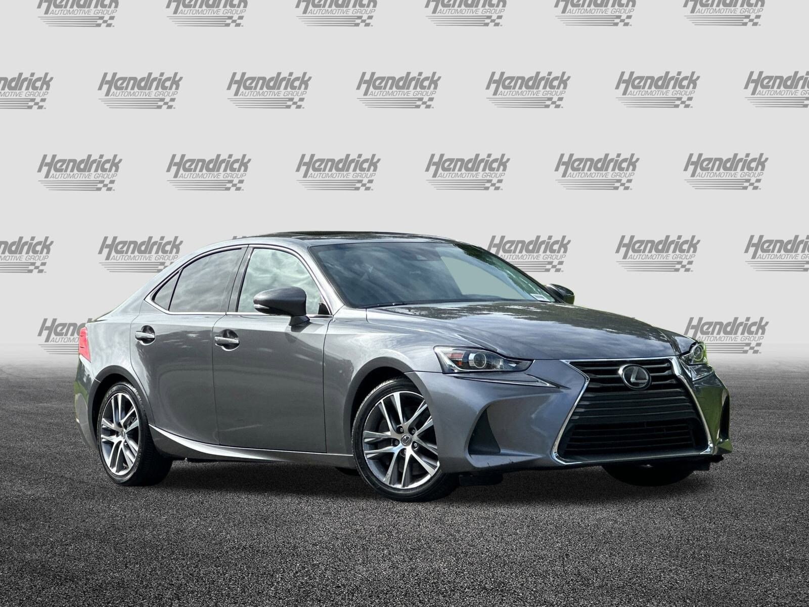 2018 Lexus IS 300 photo 2