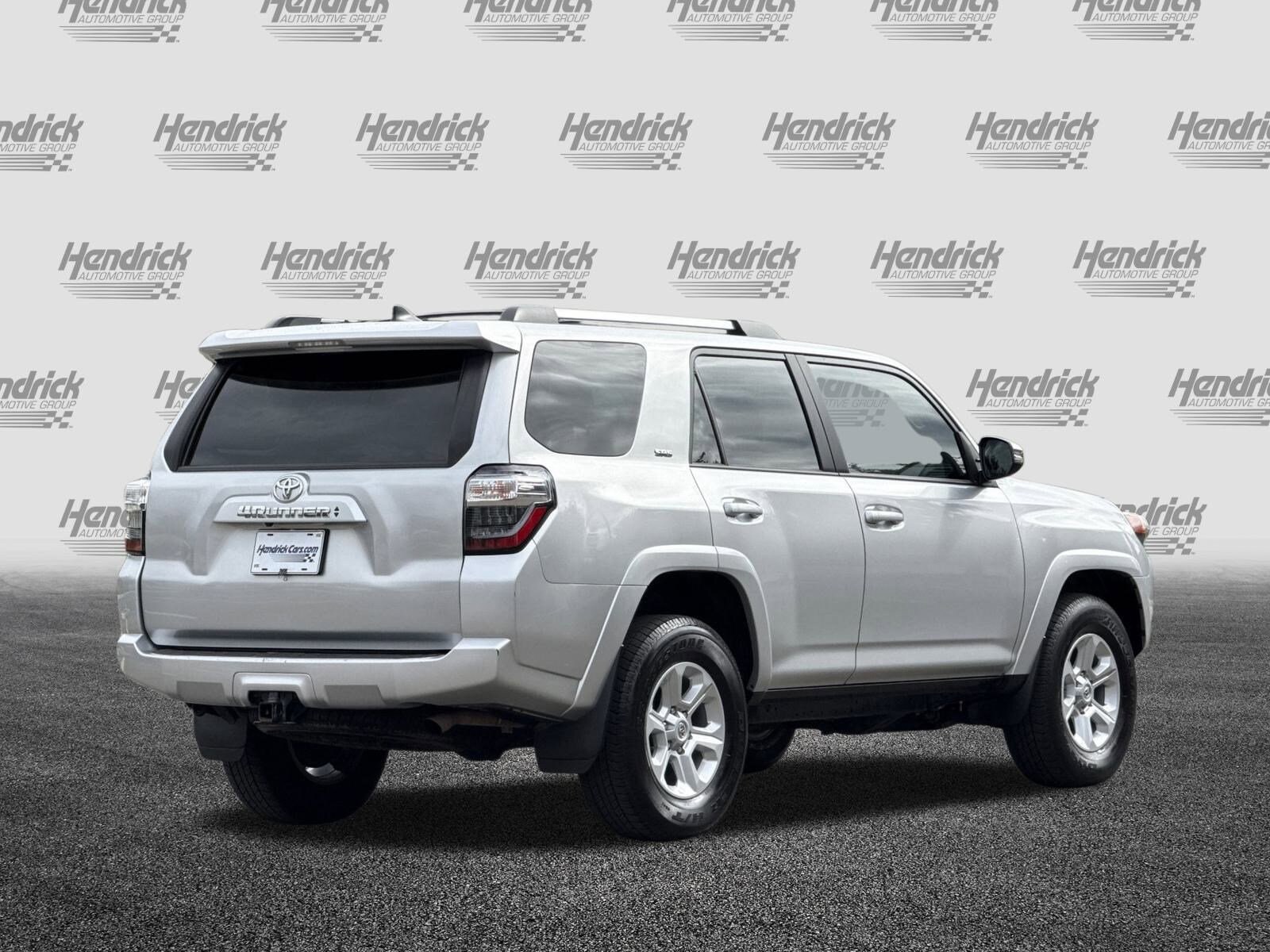 2022 Toyota 4Runner SR5 Premium photo 3