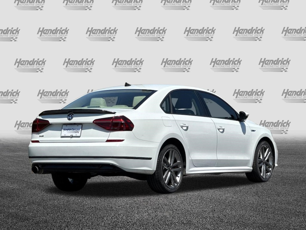 Used 2018 Volkswagen Passat R-Line Sedan