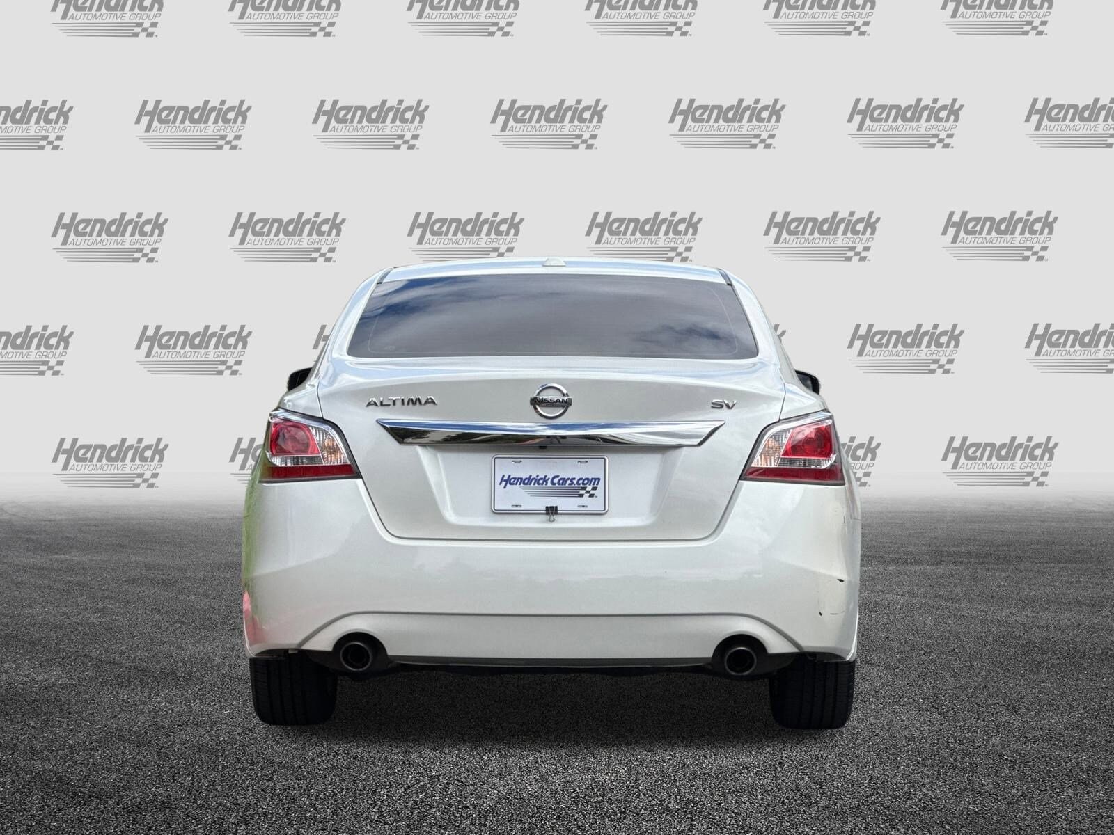 2015 Nissan Altima 2.5 SV photo 3