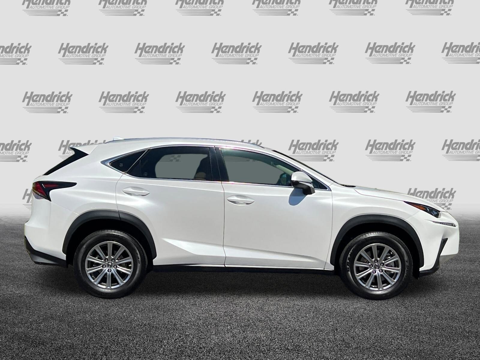 2021 Lexus NX 300 photo 3
