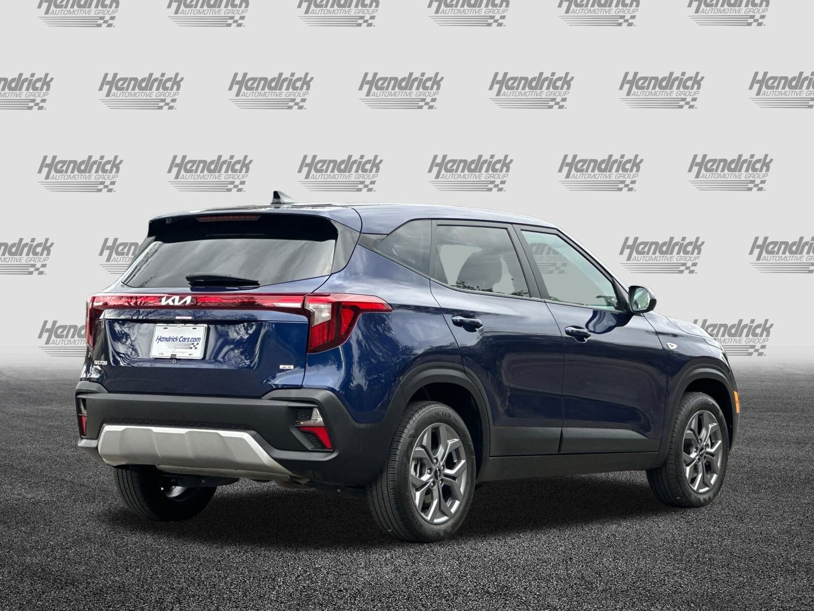 2025 Kia Seltos LX photo 2