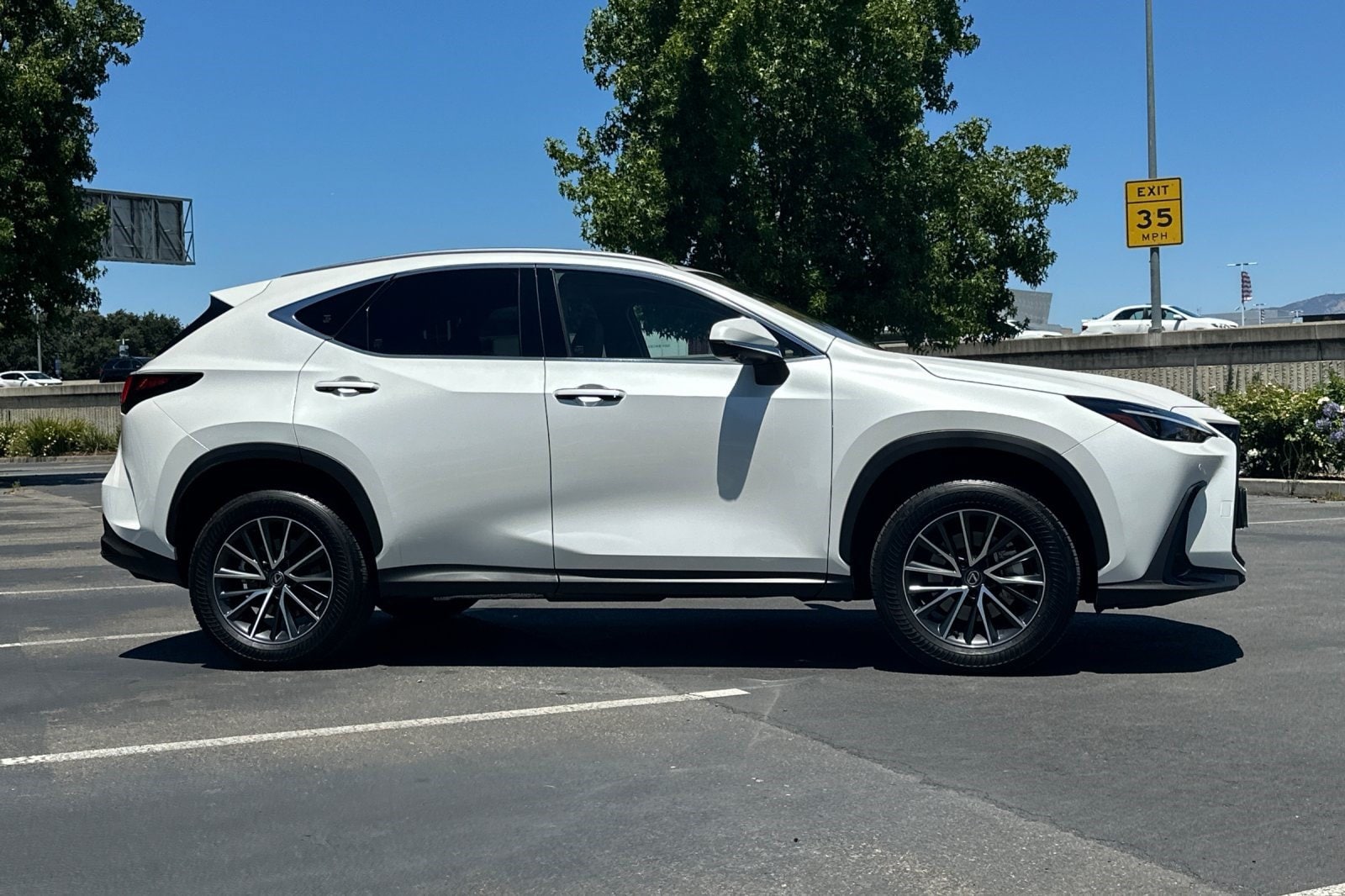 LEXUS NX 350h Premium