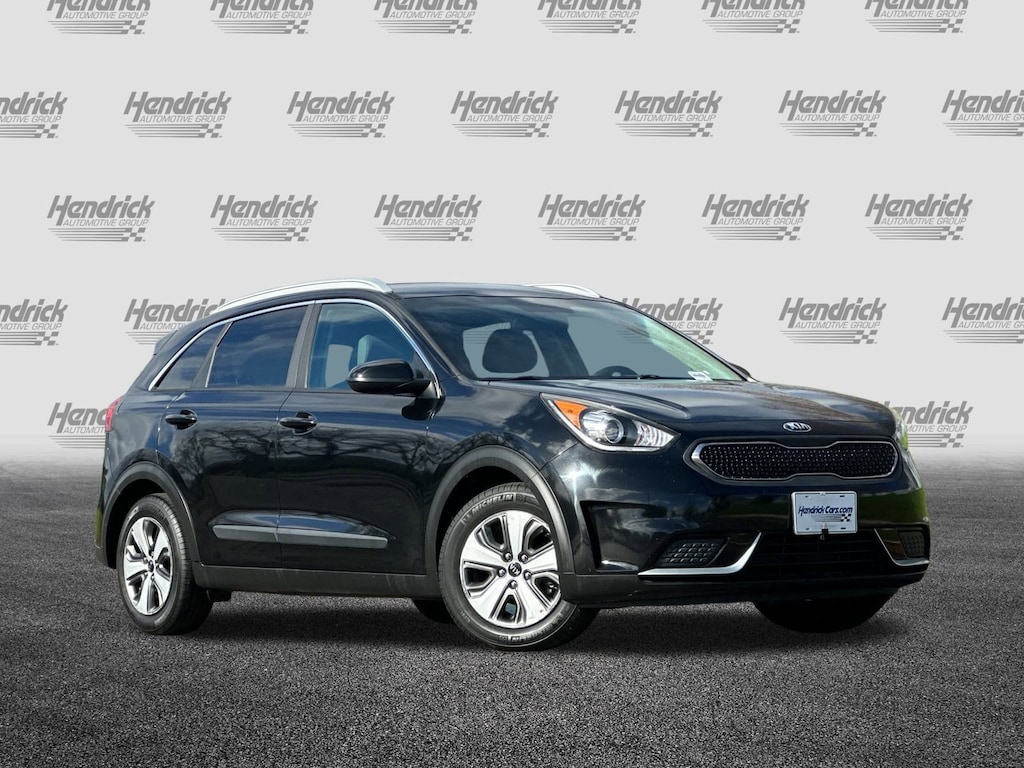Used 2017 Kia Niro LX SUV