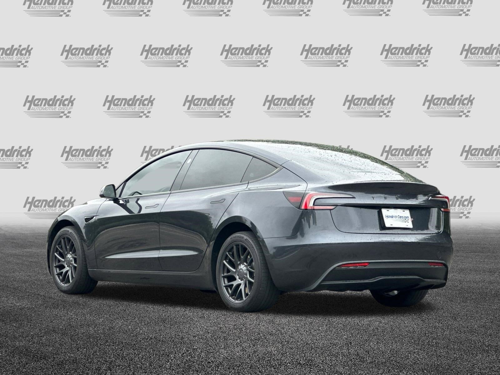 2024 Tesla Model 3 photo 5