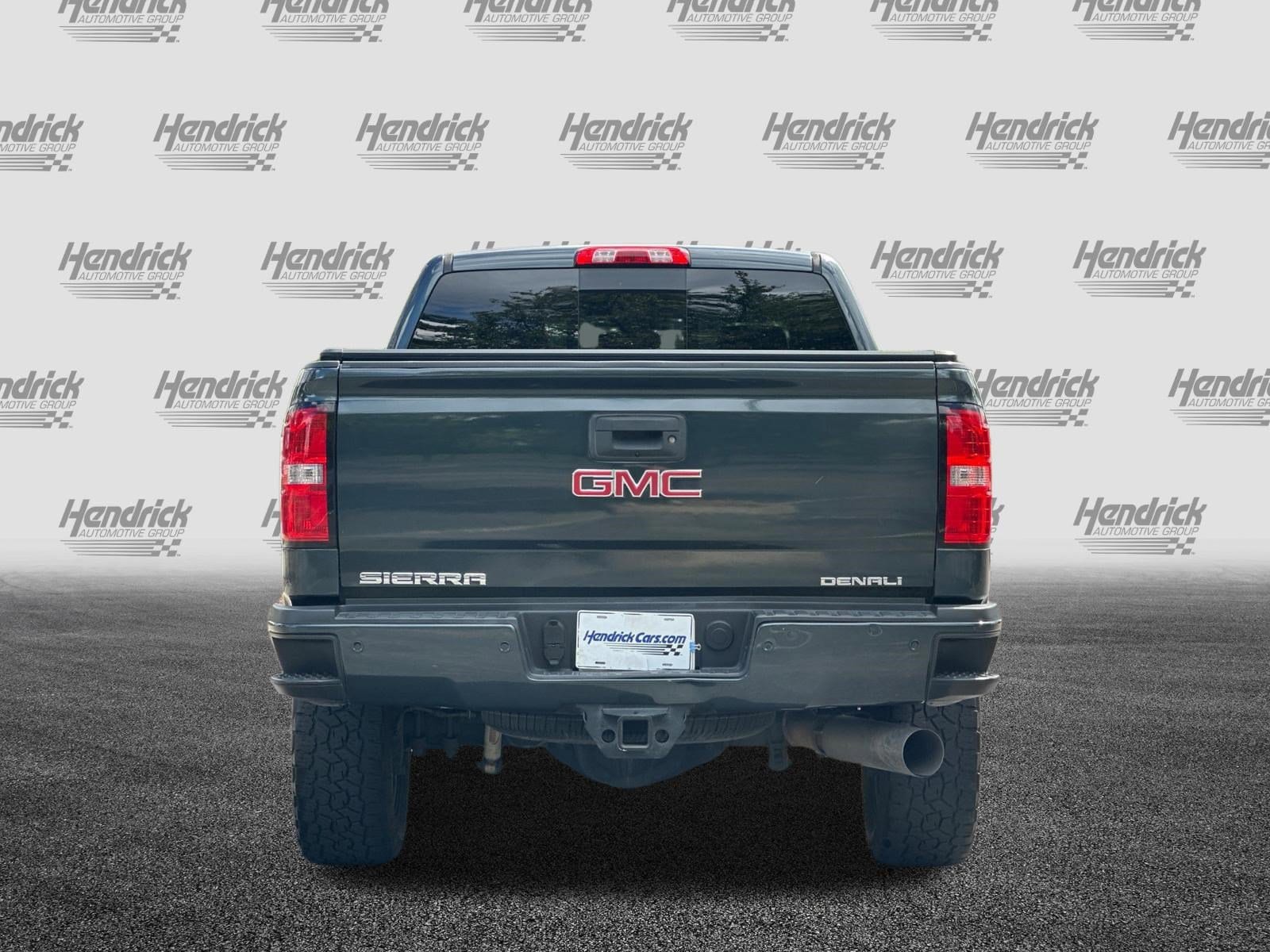 2017 GMC Sierra 2500HD Denali photo 4