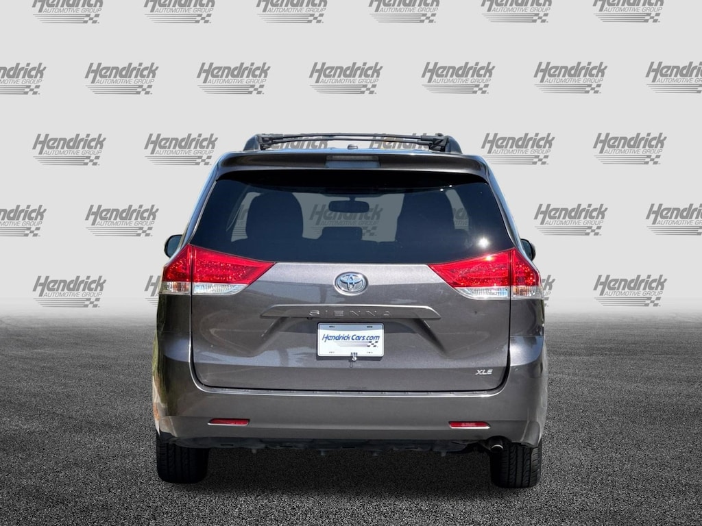Used 2013 Toyota Sienna XLE Van